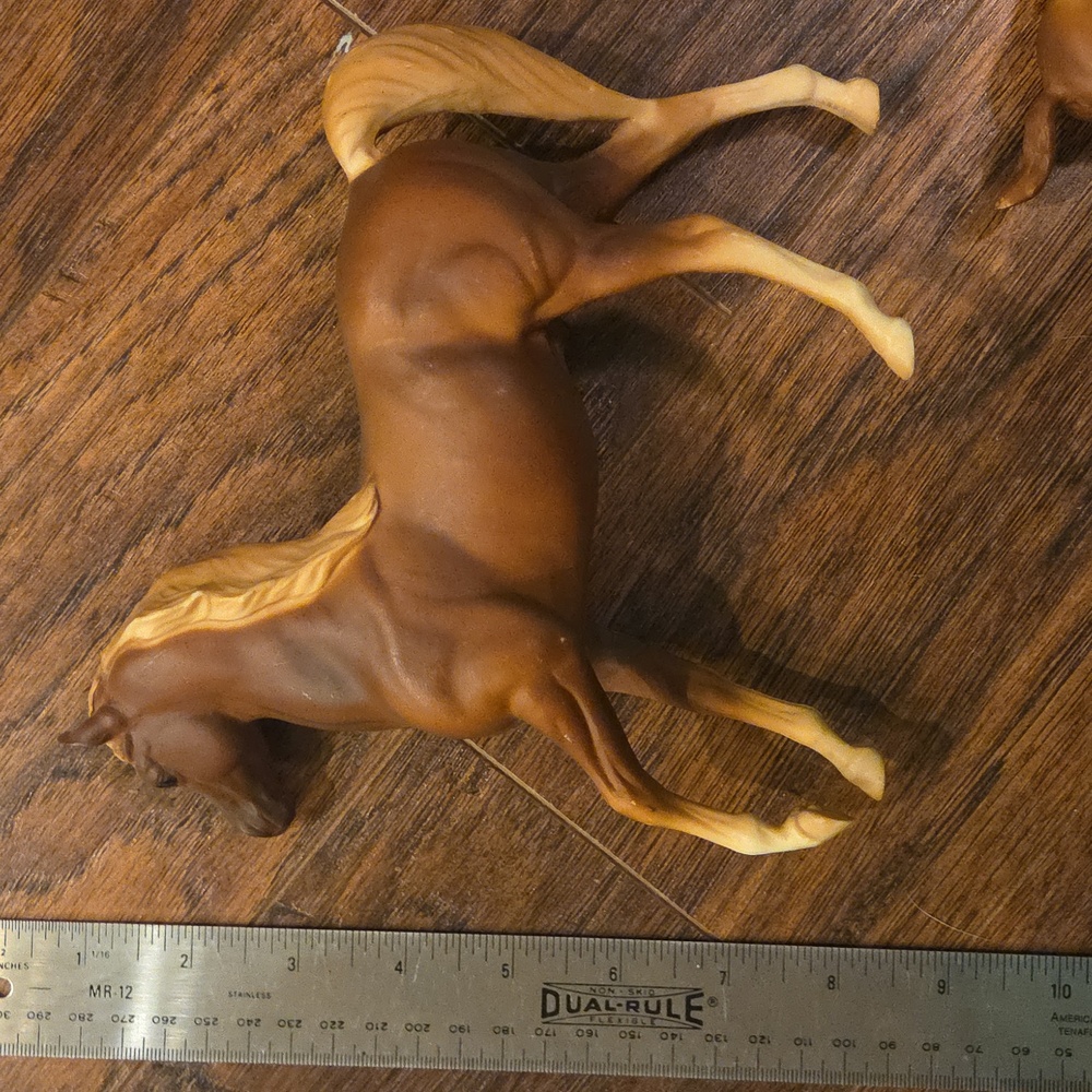 Breyer Classic Arabian Horse Family - Picture 5 of 7